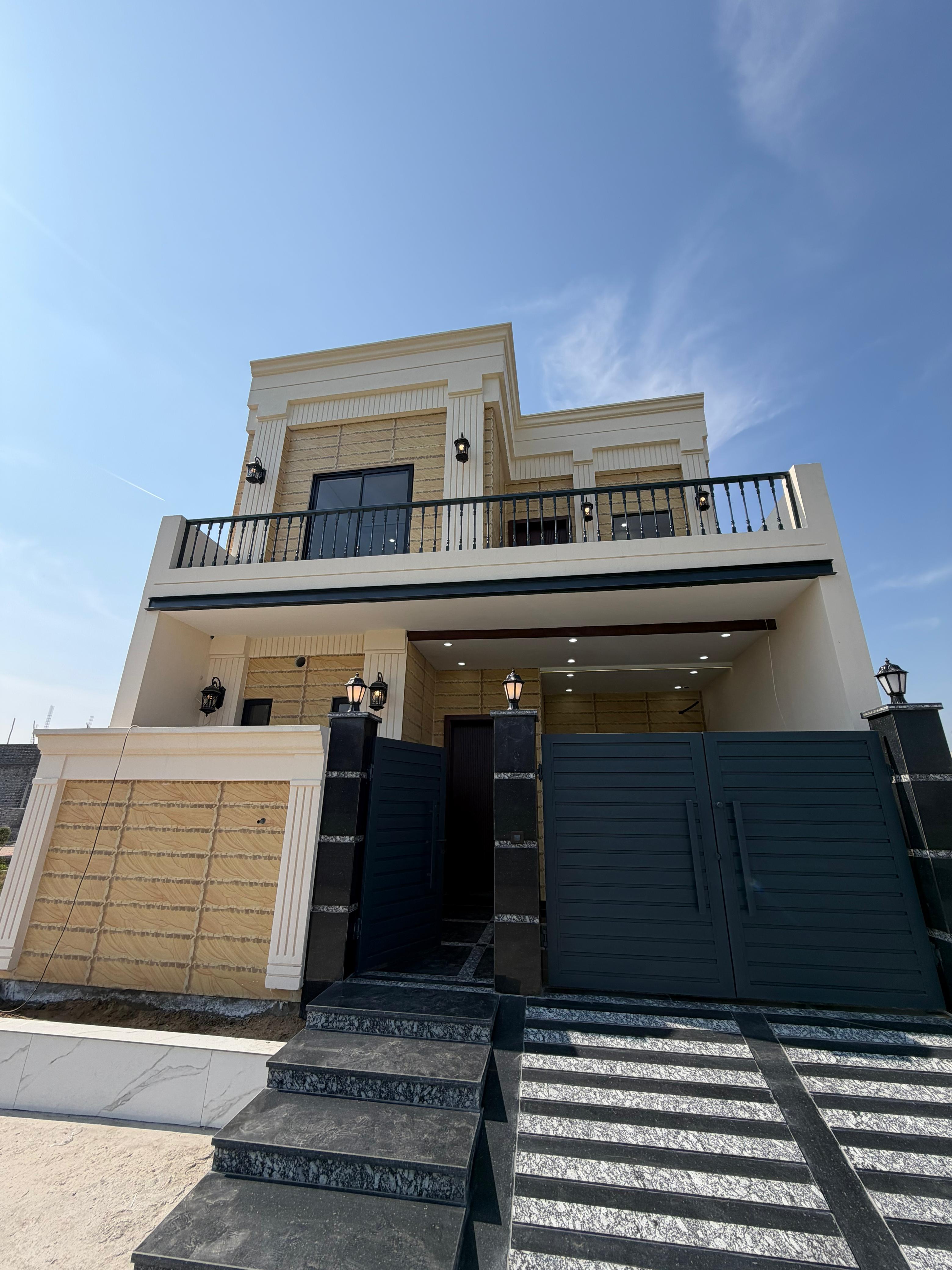 150 gaj 6 marla house 24*52 east facing