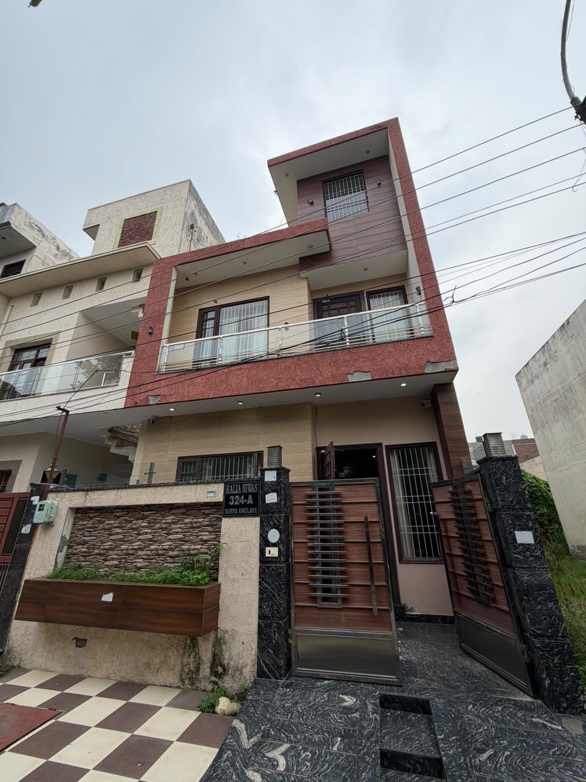 97 gaj (3.86 marla ,east facing ,park facing, 4 bhk ,fully furnished house for sale in jalandhar
